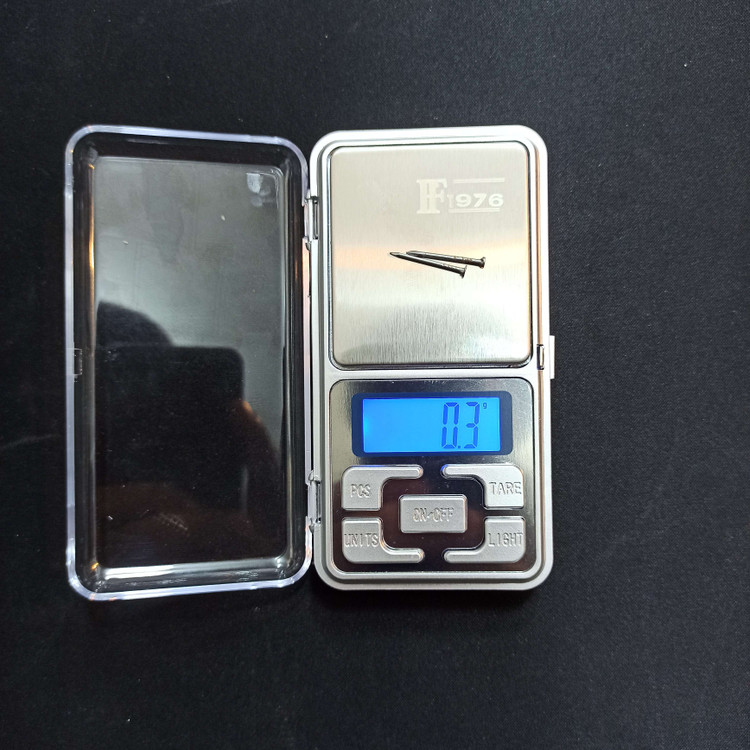 ترازوی بسیار دقیق مثقالی اصلی دارای محافظ