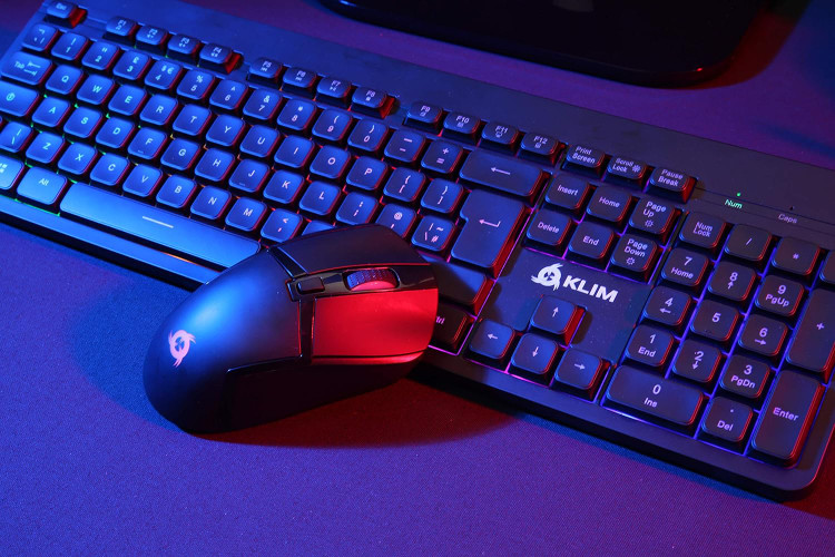 کیبورد بی سیم نیمه مکانیکی گیمینگ قابل شارژ KLIM Light V2 RGB