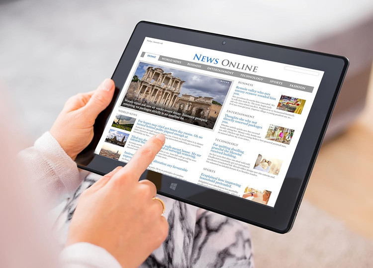 لب تاب جدا شونده و قابل تبدیل به تبلت